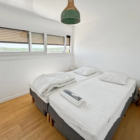 Avec Vue Sur L'ocean 2 Ou 4 Personnes *